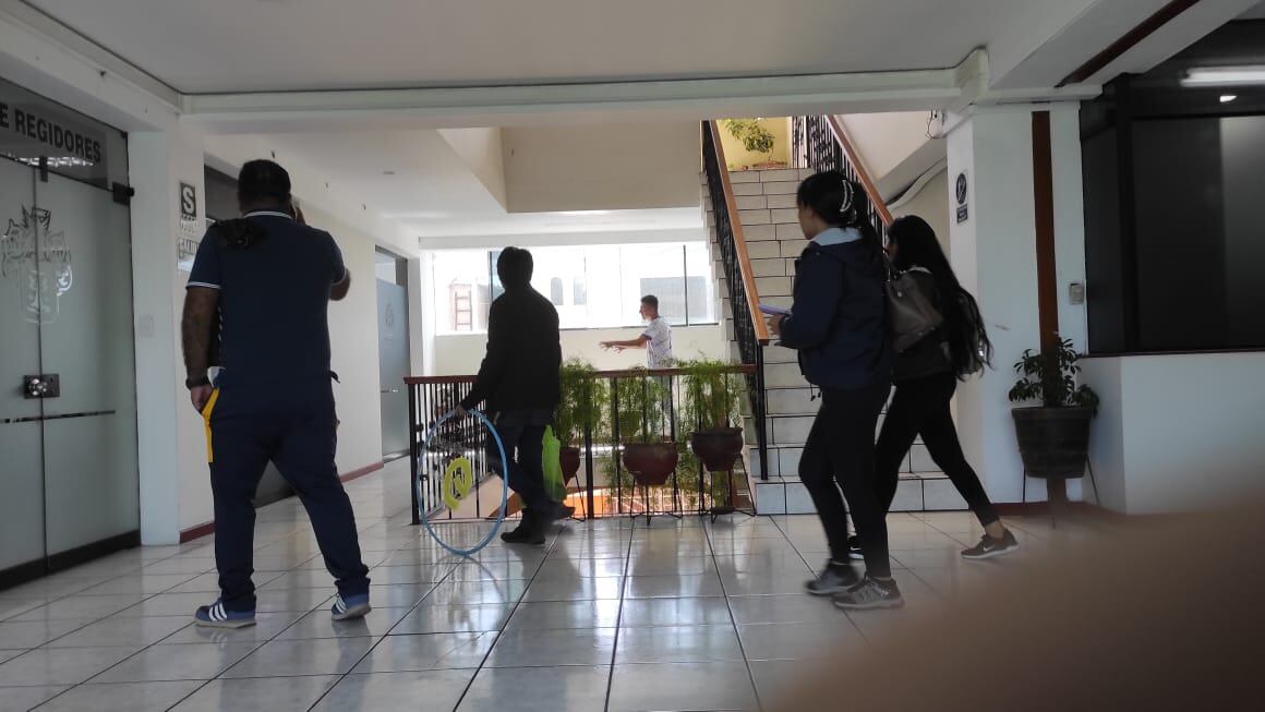 Trabajadores no laboraron en horas de la tarde. (Foto: Nelly Hancco)