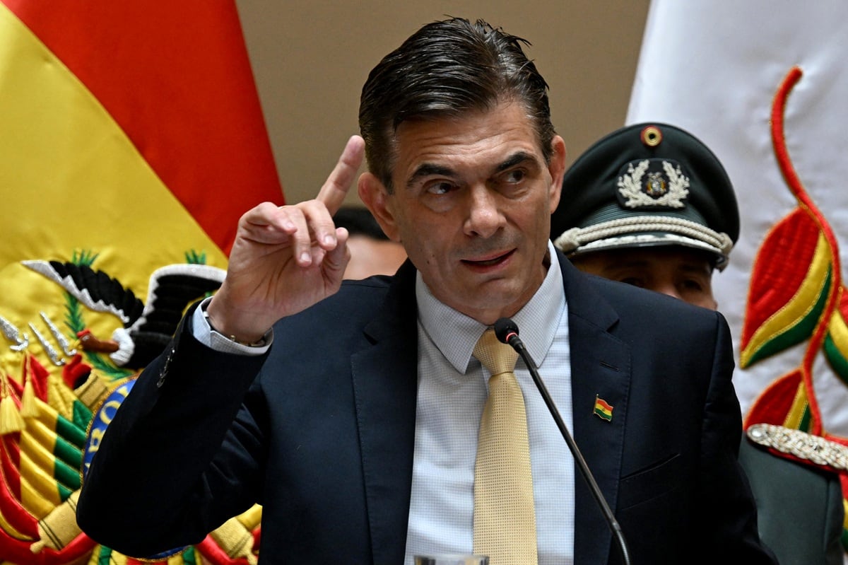 El mandatario justificó la medida en la necesidad de sincerar el precio de los hidrocarburos y estabilizar la economía tras más de 20 años de subsidios estatales. (Foto: AIZAR RALDES / AFP)