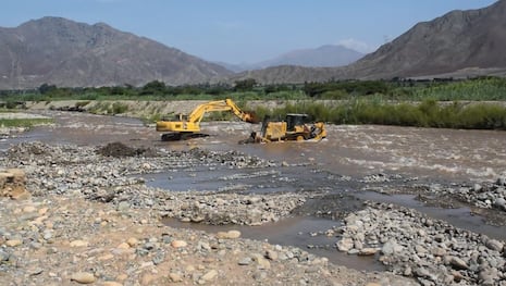 La Libertad: Gestionan maquinaria para atender emergencia en el río Virú