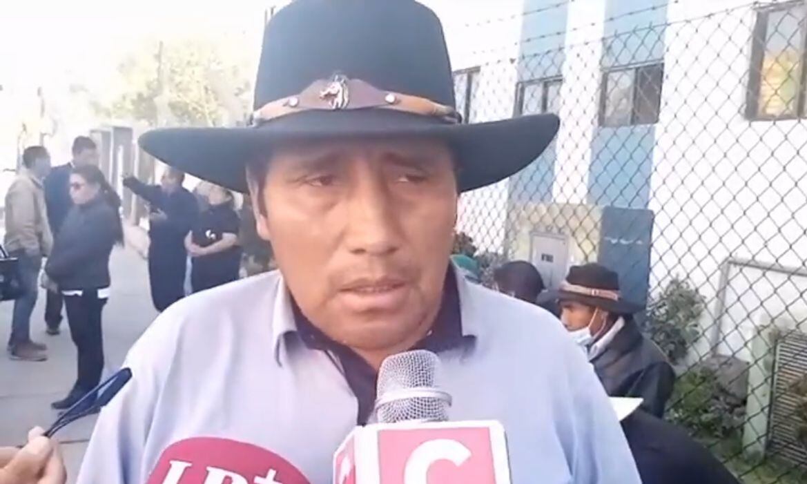 El alcalde distrital de Maca, Jacinto Chicaña Quispe, perdió a parte de su familia. (Foto: Captura)
