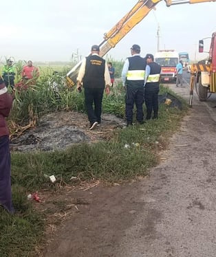 Accidente en Camaná dejó un fallecido y varios heridos. (Foto: PNP)