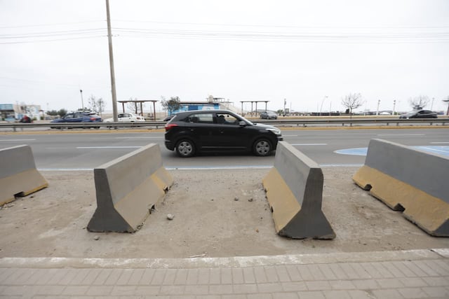 Costa Verde: conductores usan zonas prohibidas como estacionamientos en San Miguel (Fotos: Mario Zapata/GEC)