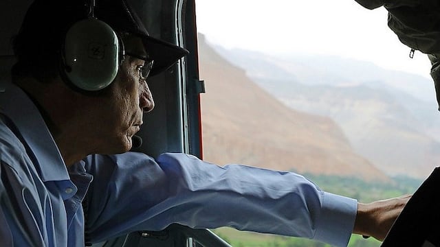 Presidente Martín Vizcarra arriba a Tacna e inspecciona zonas afectadas por lluvias y huaicos