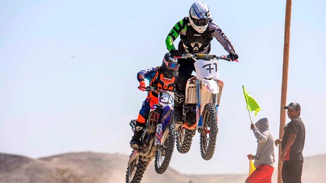 Adrenalina pura se vivió en festival de motocross en Catacaos