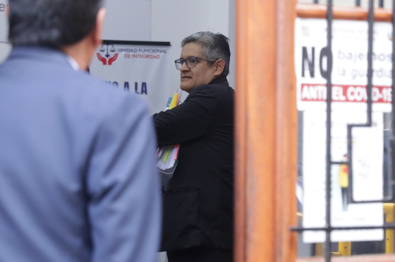 El fiscal José Domingo Pérez ingresa al Poder Judicial para participar en la audiencia del caso Cócteles.