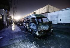Combi de la línea El Argentino es incendiada en el Callao en presunto ataque extorsivo
