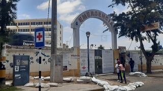 Hospital Hipólito Unanue en alerta roja por COVID-19