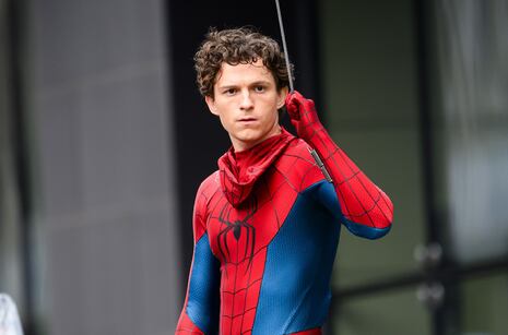 Tom Holland hospitalizado tras accidente en rodaje de nueva película de Spider-Man