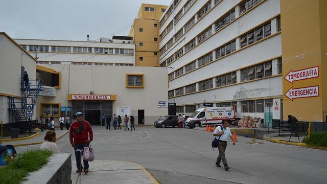 ​Arequipa: padre de niño con quemaduras pide apoyo económico