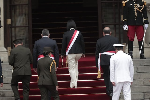 Keiko Fujimori es reconocida como jefa suprema de las FF. AA. (Fotos: Julio Reaño/GEC)