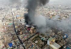 Cercado de Lima: Incendio fue confinado por los bomberos tras más de 15 horas de trabajo (FOTOS Y VIDEO)