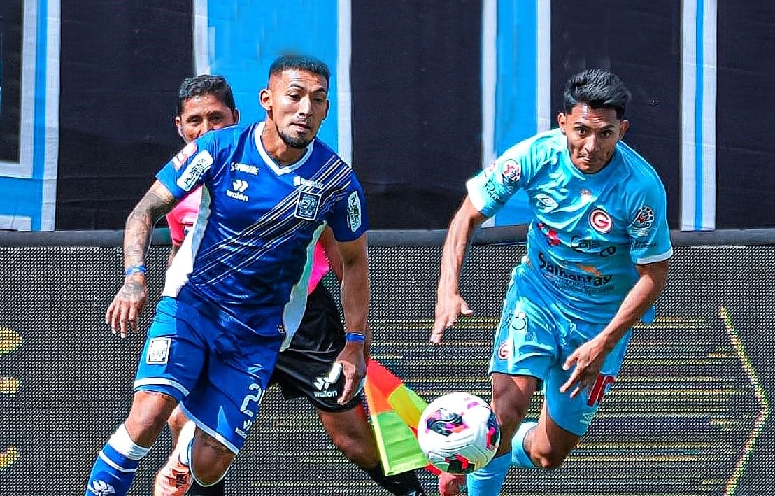 Cusqueños jugando en casa derrotan a Alianza Atlético por 2-1.