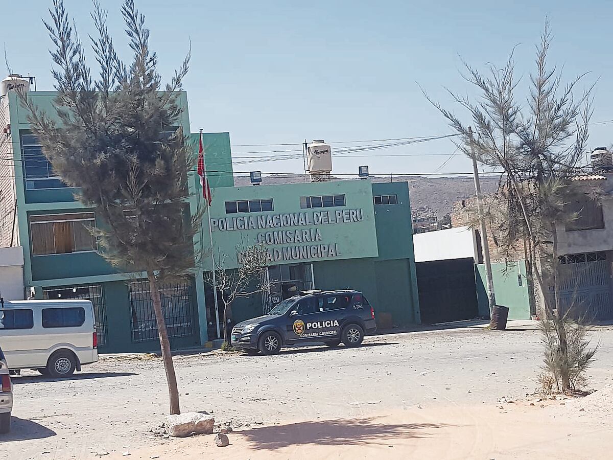 Menores fueron trasladados a la comisaría de Ciudad Municipal en el distrito de Cerro Colorado. Foto: GEC.