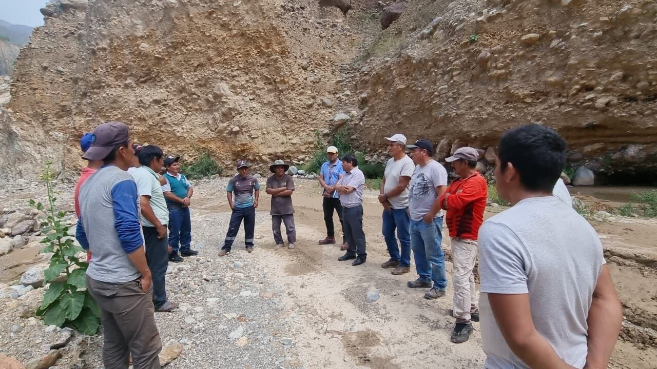 Luis Rodríguez realizó un recorrido por la vía Li-124, Chagual-Vijus-Nimpana-Calemar que se encuentran en malas condiciones.
