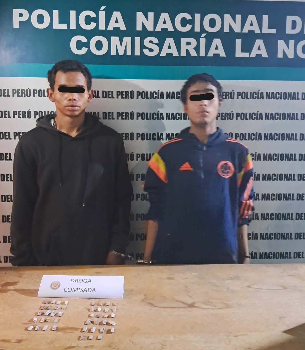 Las cámaras de los drones de la Policía los captaron en el preciso momento que comercializaban la ilegal sustancia.