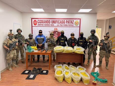 La Libertad: Decomisan fusiles, 2,000 explosivos y chaleco antibalas en Pataz