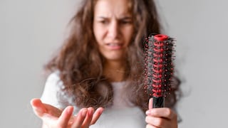 Especialistas advierten que no toda caída de cabello durante el invierno se debe al frío
