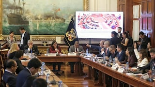 Constitución: JP insiste en archivar facultades