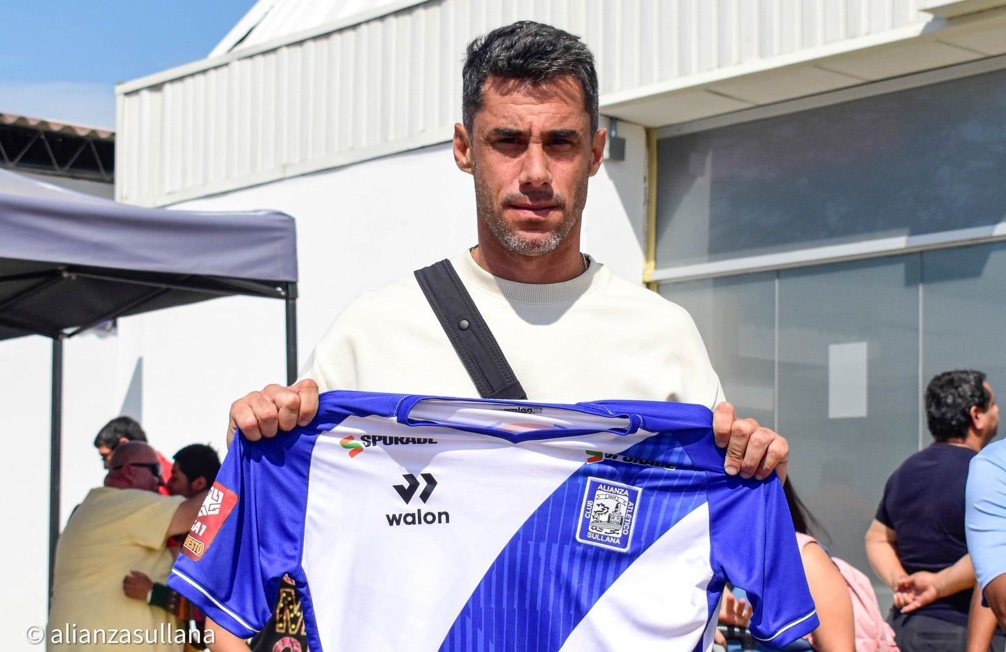 Plantel fue presentado al nuevo técnico y hubo mucho entusiasmo en el primer día.