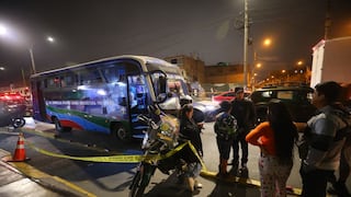 Cercado de Lima: Conductor y pasajera heridos en ataque a bus fueron dados de alta