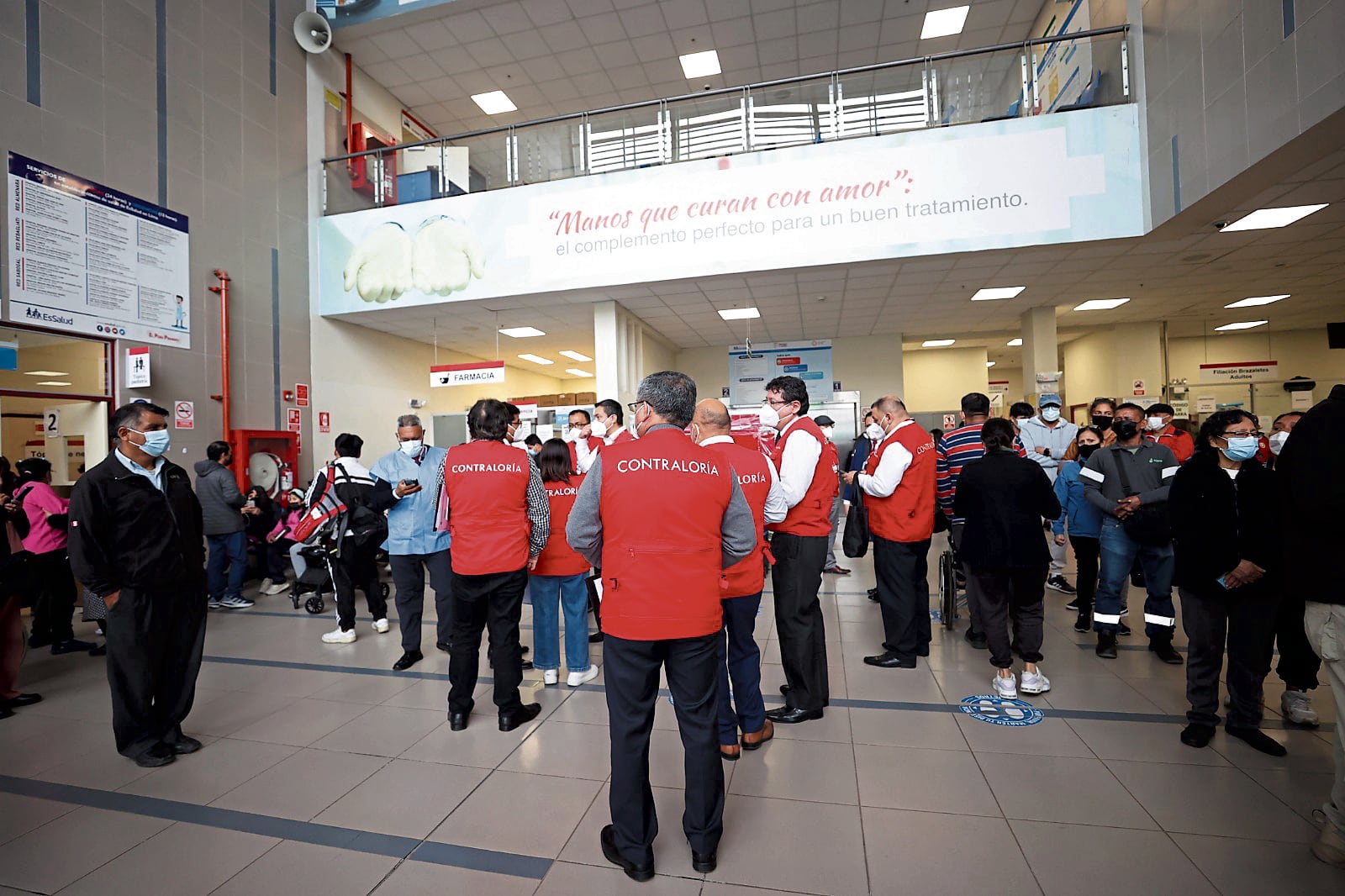 El déficit de equipos médicos y la escasez de insumos agravan la crisis de atención en uno de los principales centros de EsSalud en Lima.