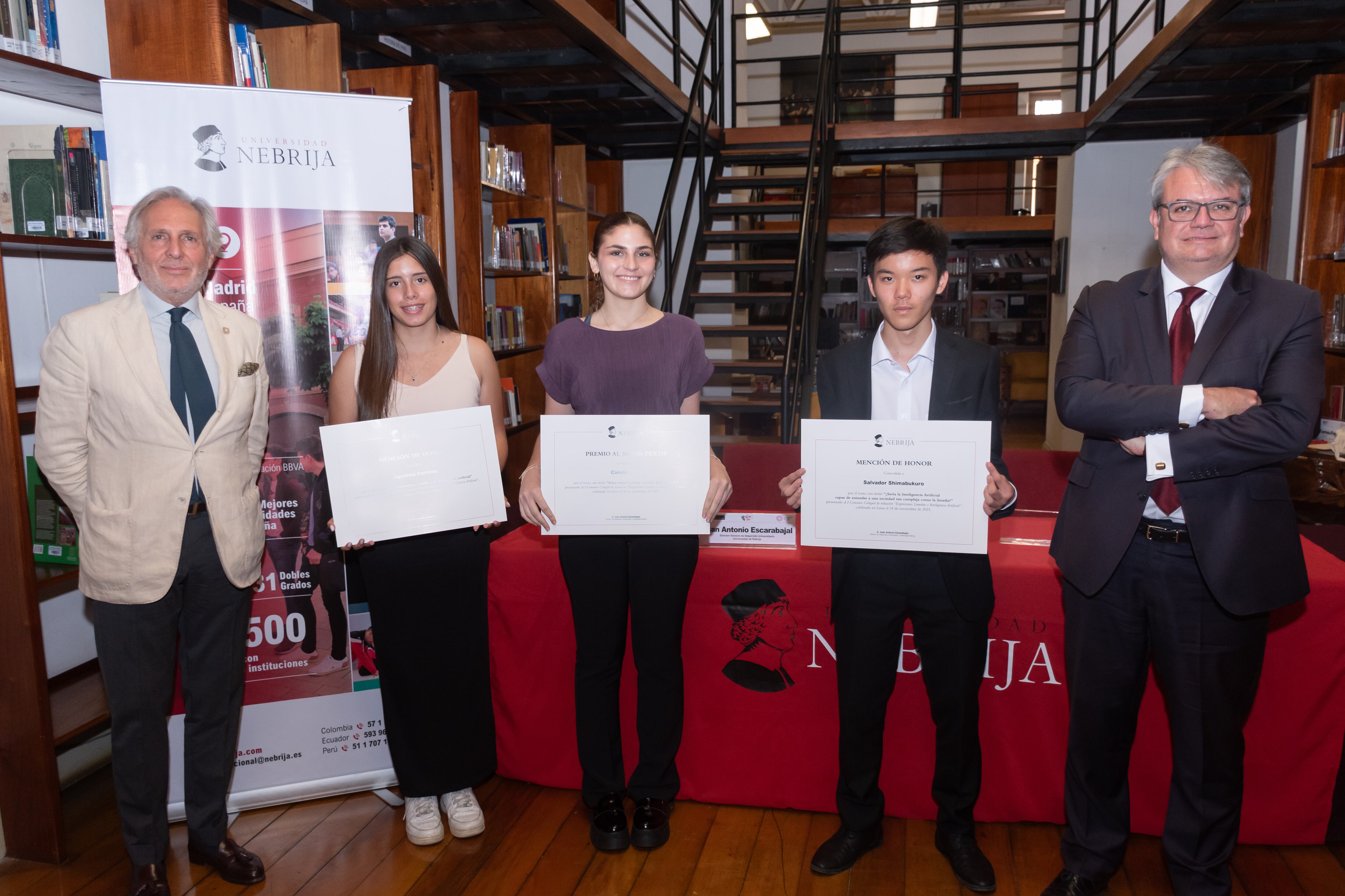 La ganadora, Camila Saba, se apoya en la expresión Qué cholada para examinar la sociedad limeña.
