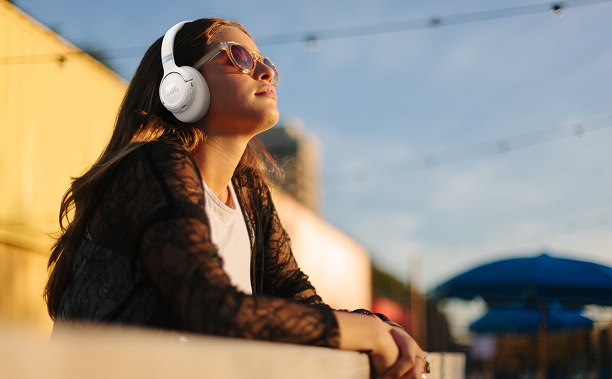 La marca incorporó dos nuevos modelos over-ear con cancelación de ruido, sonido espacial y conectividad inalámbrica, dirigidos a usuarios que buscan soluciones para productividad, movilidad y gaming.