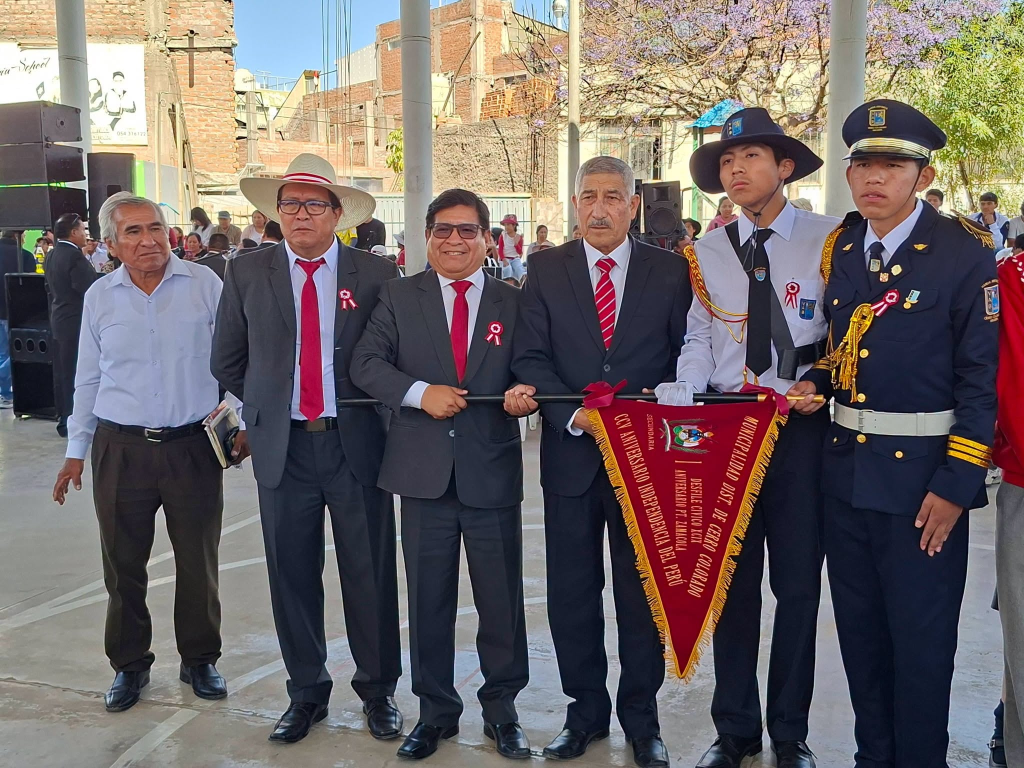 Pueblo tradicional de Zamácola celebra 99 años con desfile en Arequipa