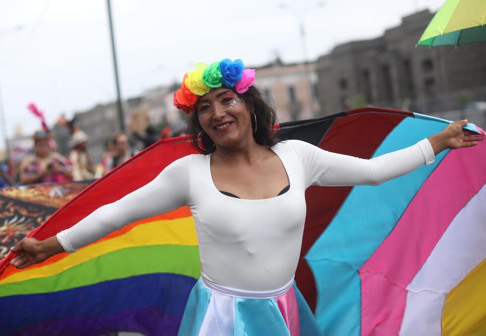 Marcha del Orgullo LGBTI+ recorrió las principales vías de Lima