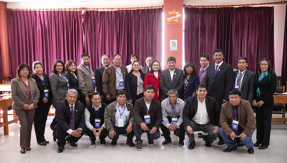 Se reunieron con el gobernador de Arequipa y aportarán a la currícula regional. (Foto: Difusión)