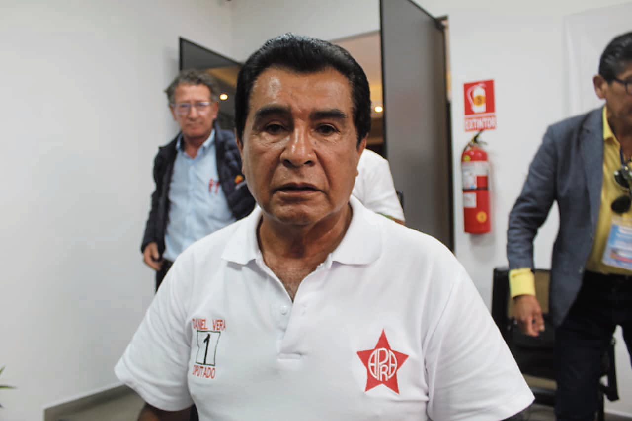 Candidato a la Cámara de Diputados por Arequipa, Daniel Vera, pide menos exigencia. (Foto: Álvaro Figueroa/@photo.gec)