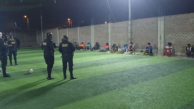 ​PNP multó a personas que jugaban fútbol en plena emergencia sanitaria por el COVID-19 en Ica