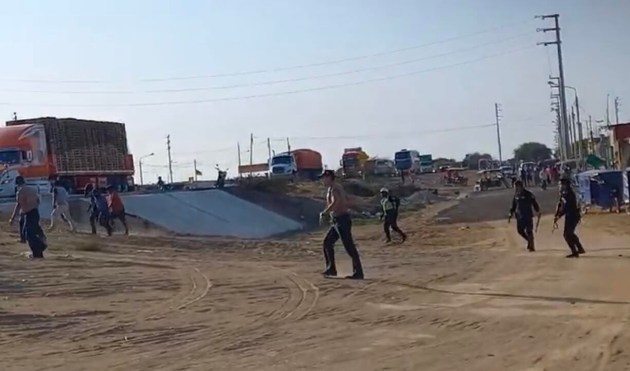 Mafia de traficantes de carbón se enfrentó a la policía el 19 de setiembre para evitar decomiso.