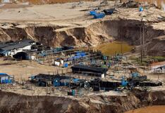 Fiscalía estima que existirían al menos 300 mil mineros ilegales en el Perú