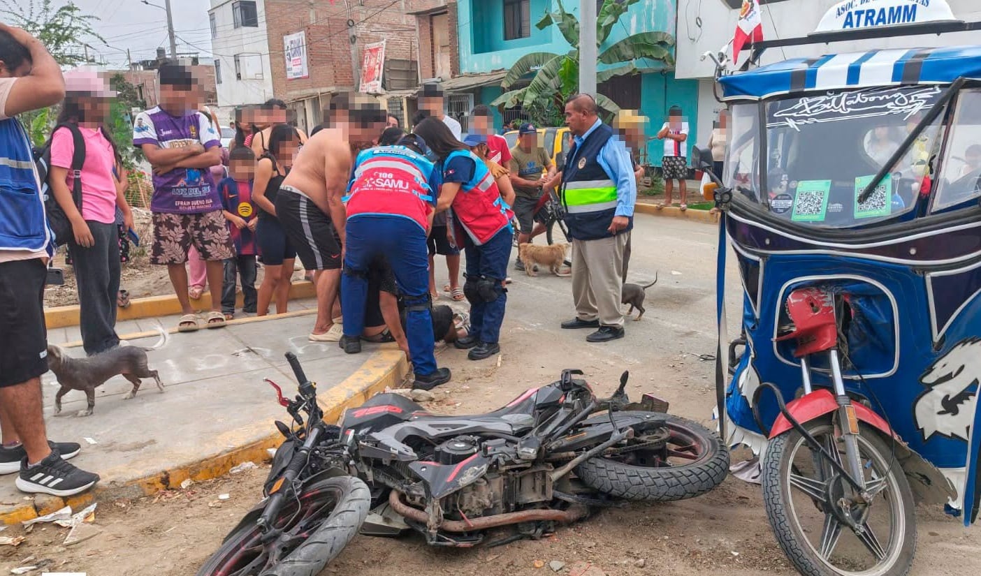El accidente ocurrió en el distrito de Huanchaco. Los lesionados fueron evacuados al Hospital Regional de Trujillo.