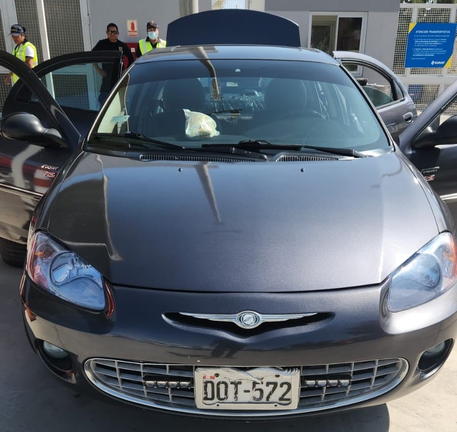 Vehículo empleado para el hecho delictivo fue internado en el depósito de la Aduana