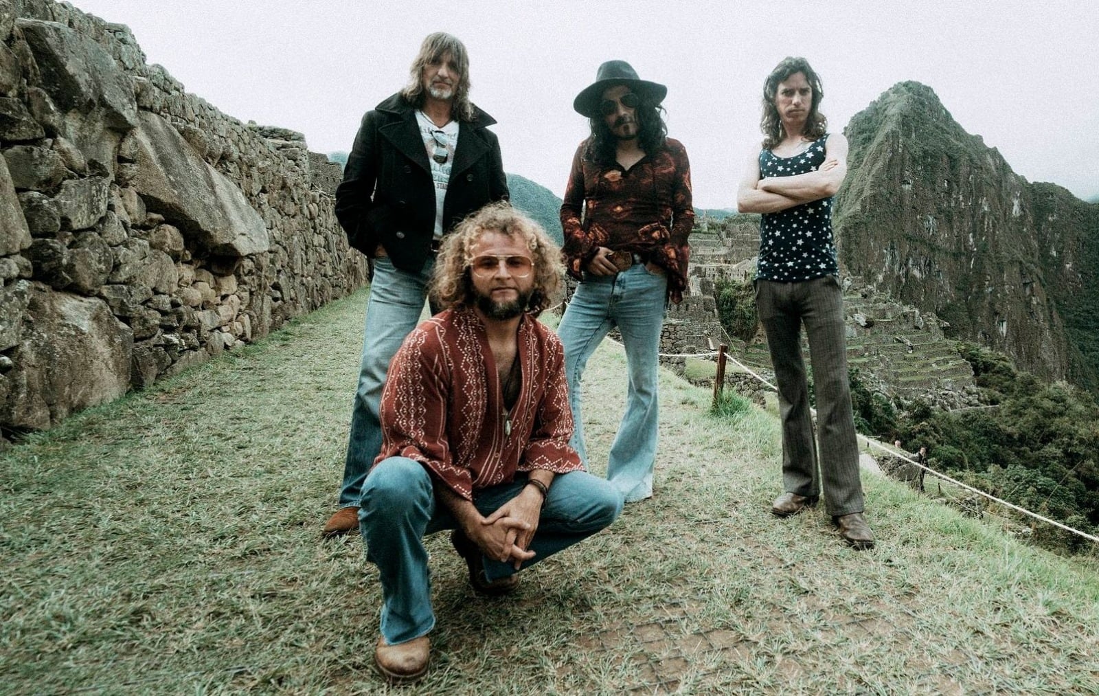Banda peruana lanza su tercer disco, mezcla de hard rock, heavy metal y blues