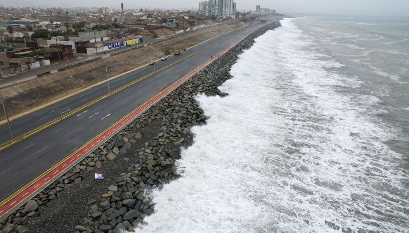 El fenómeno no representaría un riesgo mayor, pero se aconseja mantenerse informado y tomar precauciones preventivas. (Foto: Andina)