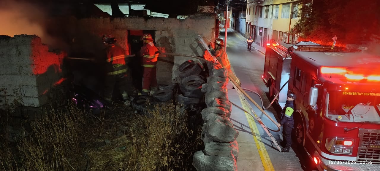 Controlan incendio en playa de estacionamiento en Arequipa (Foto: Municipalidad de Arequipa)