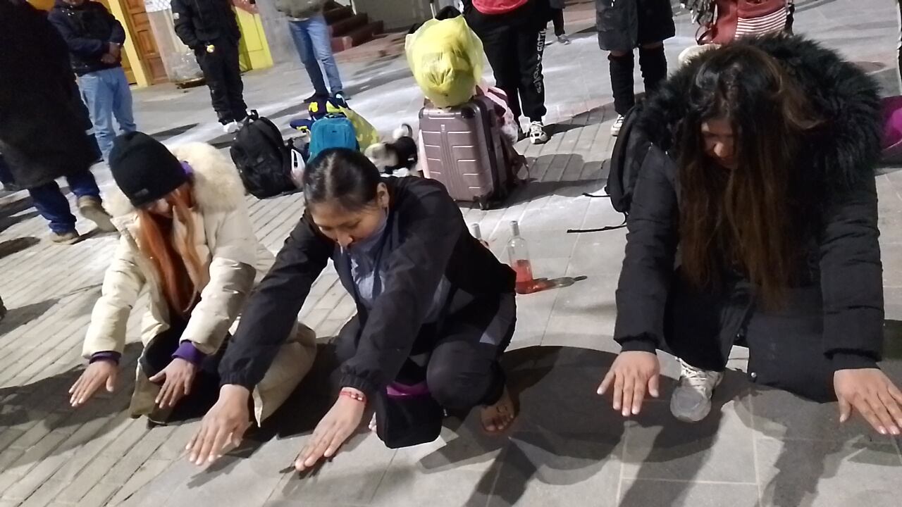 Tanto en el distrito de Ananea y el centro poblado La Rinconada, que pertenecen a la provincia de San Antonio de Putina, proliferan gran cantidad de locales nocturnos y similares.