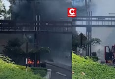 Reportan que auto se incendió en plena Bajada Balta en Miraflores