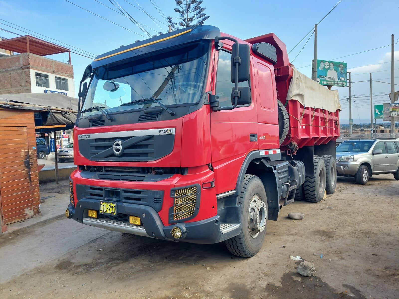 Hombre pierde la vida al intentar cruzar la Panamericana Sur en Pisco.