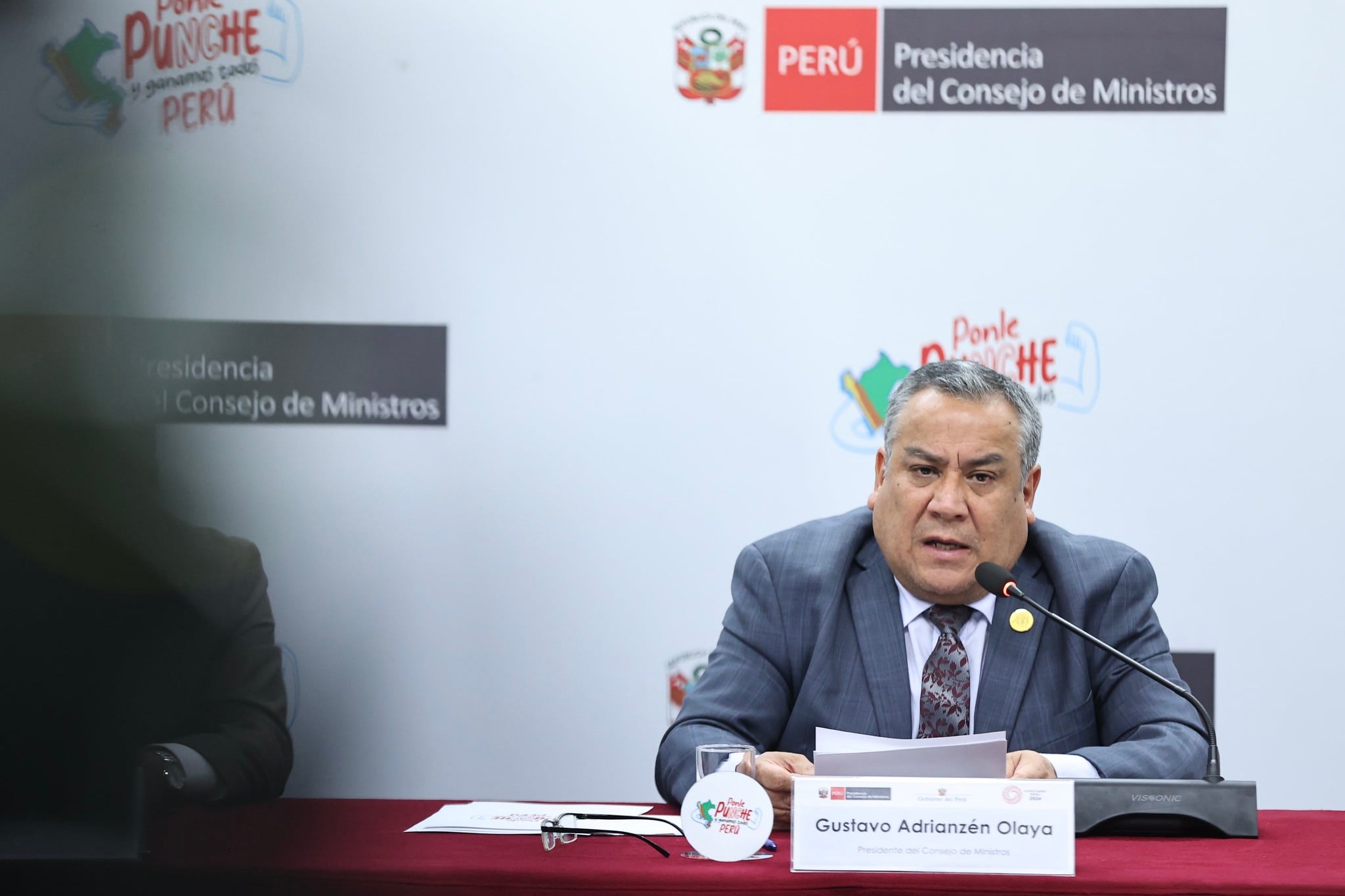 El premier Gustavo Adrianzén siempre ha defendido la permanencia de Boluarte en el cargo. (Foto: PCM)