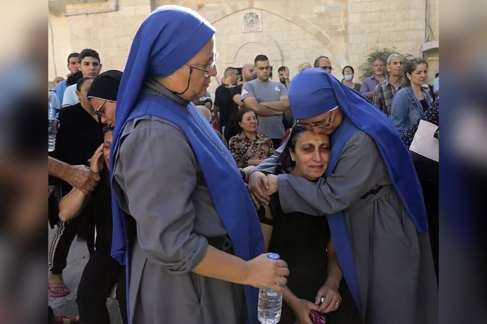 Hermanas religiosas atienden a una comunidad de 559 personas, entre heridos y personas inválidas. (Foto: Difusión)