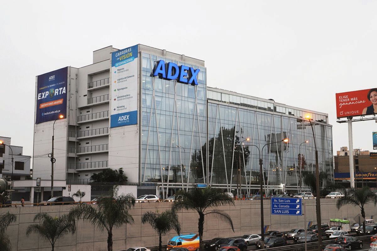 El vicepresidente de la Asociación de Exportadores (ADEX), César Tello Ramírez, manifestó que muchas mypes puedan pasar a la informalidad al no poder soportar este incremento. Foto: GEC.