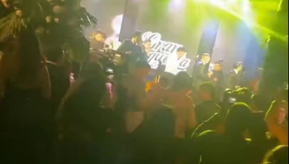 CORREO | Ethel Pozo y Julián Alexander