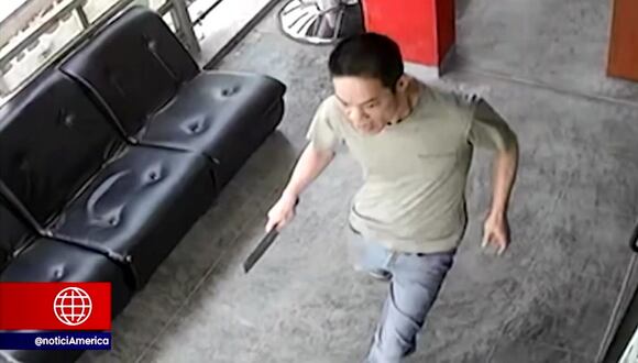Ciudadano chino intentó atacar con machete a barbero