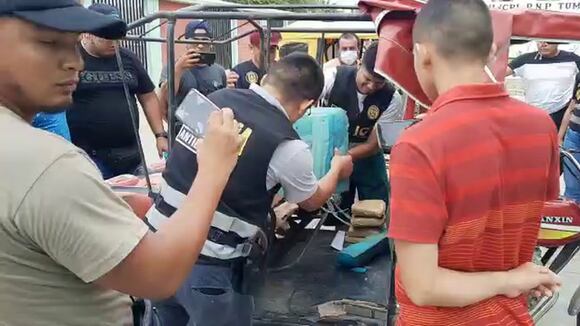 Dos personas caen con droga en Tumbes