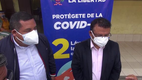 Vacunan a trabajadores del Segat en Trujillo