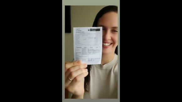 Emilia Drago recibe la vacuna contra el coronavirus